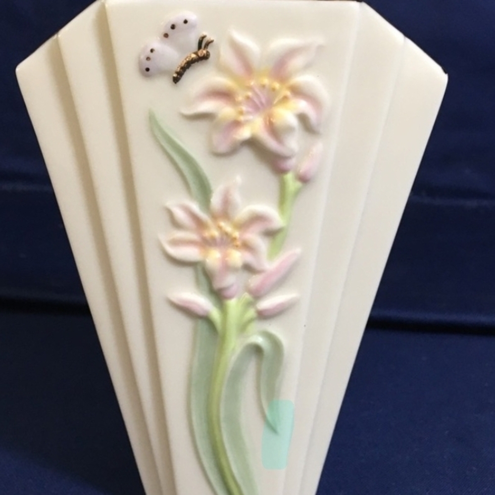 Lenox Floral Tiger Lily Mini Vase